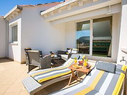 Holiday Home Lapad Beach Royal - Five Bedroom Holiday Home With Balcon