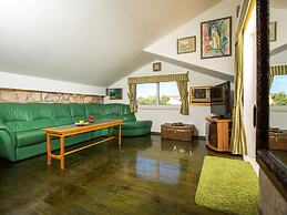 Holiday Home Lapad Beach Royal - Five Bedroom Holiday Home With Balcon