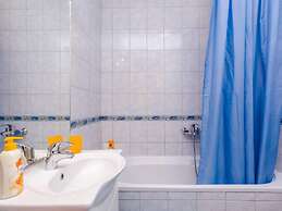 Ana Apartment - One Bedroom Apartment With Balcony