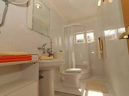 Apartments Villa Marijana - Two Bedroom Apartment With Terrace and Sea