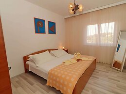 Apartments Villa Marijana - Two Bedroom Apartment With Terrace and Sea