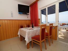 Apartments Villa Marijana - Two Bedroom Apartment With Terrace and Sea