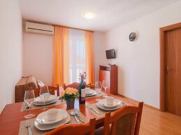 Apartments Island Beat - One Bedroom Apartment With Balcony and Sea Vi