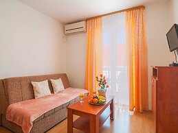 Apartments Island Beat - One Bedroom Apartment With Balcony and Sea Vi