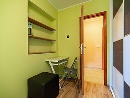 Olive's Garden House - Three Bedroom Holiday Home With Terrace and Sea