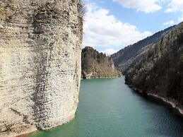 Mountain Hideaway for Four