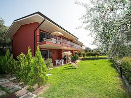 Belvilla by OYO Gianni Bi Due