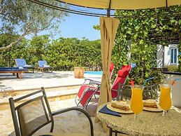 Villa Piano - Four Bedroom Villa With Terrace and Swimming Pool