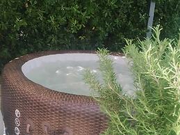 Villa Piano - Four Bedroom Villa With Terrace and Swimming Pool