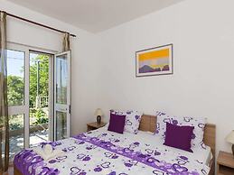 Apartments Olive - One Bedroom Apartment With Terrace and Partial Sea 