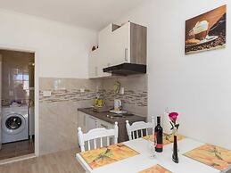 Apartments Olive - One Bedroom Apartment With Terrace and Partial Sea 