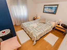 Apartments Roda - Standard One Bedroom Apartment With Terrace -