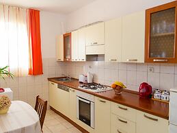 Apartment Srecko- Two Bedroom Apartment With Terrace and Sea View