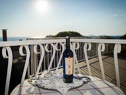 Apartment Srecko- Two Bedroom Apartment With Terrace and Sea View