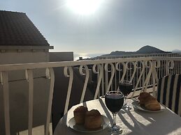 Apartment Srecko- Two Bedroom Apartment With Terrace and Sea View