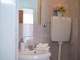 Apartment Srecko- Two Bedroom Apartment With Terrace and Sea View