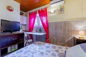 Studio Apartment Silvana - Studio Apartmen Near the Park