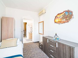 Apartments Blazevic - Two Bed/apt With Hot Tub 2