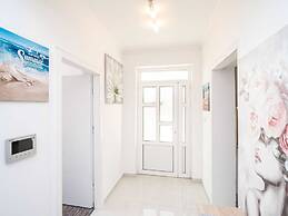 Apartments Blazevic - Two Bed/apt With Hot Tub 2