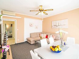 Apartments Blazevic - Two Bed/apt With Hot Tub 2
