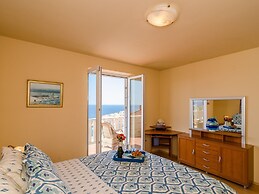 Apartments Bonavista - Superior Two Bedroom Apartment With Balcony and
