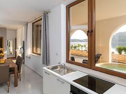 Apartment Frankie's Place - Two-bedroom Apartment With Terrace and Sea