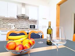 Apartments Radojkovic Lumbarda - Comfort Two Bedroom Apartment With Te