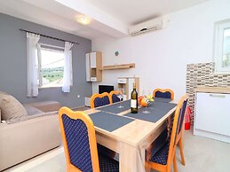 Apartments Radojkovic Lumbarda - Comfort Two Bedroom Apartment With Te