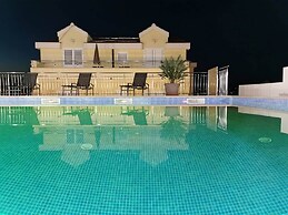 Apartments Villa Moonlight - One Bedroom Apartment With Large Terrace