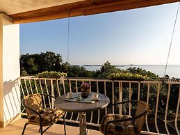 Apartments Belenum - Double Room With Balcony and Sea View