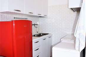 Belvilla by OYO Nice Apartment With Terrace