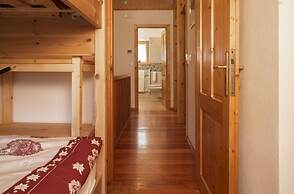 Traditional Chalet With Garden