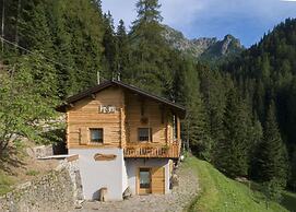 Traditional Chalet With Garden
