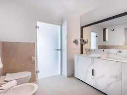 Belvilla by OYO Palm Loggia