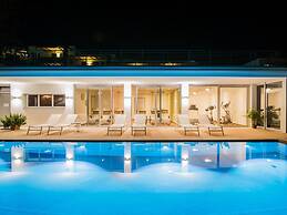 Belvilla by OYO Palm Loggia