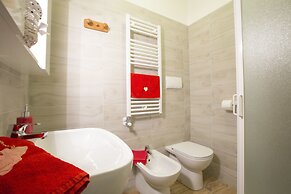 Venetian Villa With Pool and Sauna