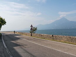 Belvilla by OYO Gianni B Four Plus One