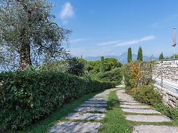 Belvilla by OYO Gianni B Four Plus One