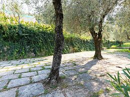 Belvilla by OYO Gianni B Four Plus One