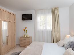 Apartments Blazevic - Two Bed/apt With Hot Tub