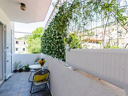 Apartment Antej - One Bedroom Apartment With Terrace and City View