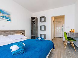 Apartment Petra 14 - Studio Apartment With Balcony and Sea View