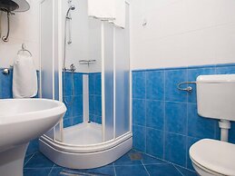 Apartments Vidak - One Bedroom Apartment With Terrace and Pool View -