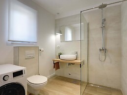 Modern Villa With Swimming Pool