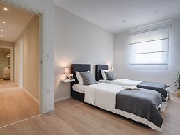 Modern Villa With Swimming Pool