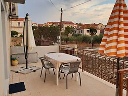 Apartment Tereza - Two Bedroom Apartment With Terrace