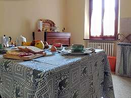 Belvilla by OYO Appartamento Casale dei Girasoli