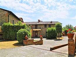 Romantic Escape in Tuscan