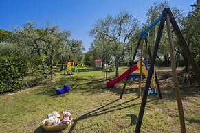 Apartment in Castelfiorentino With Pool