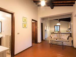 Apartment in Chianti With Swimming Pool